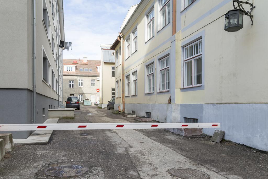 Saaresalu City Center Apartment パルヌ エクステリア 写真